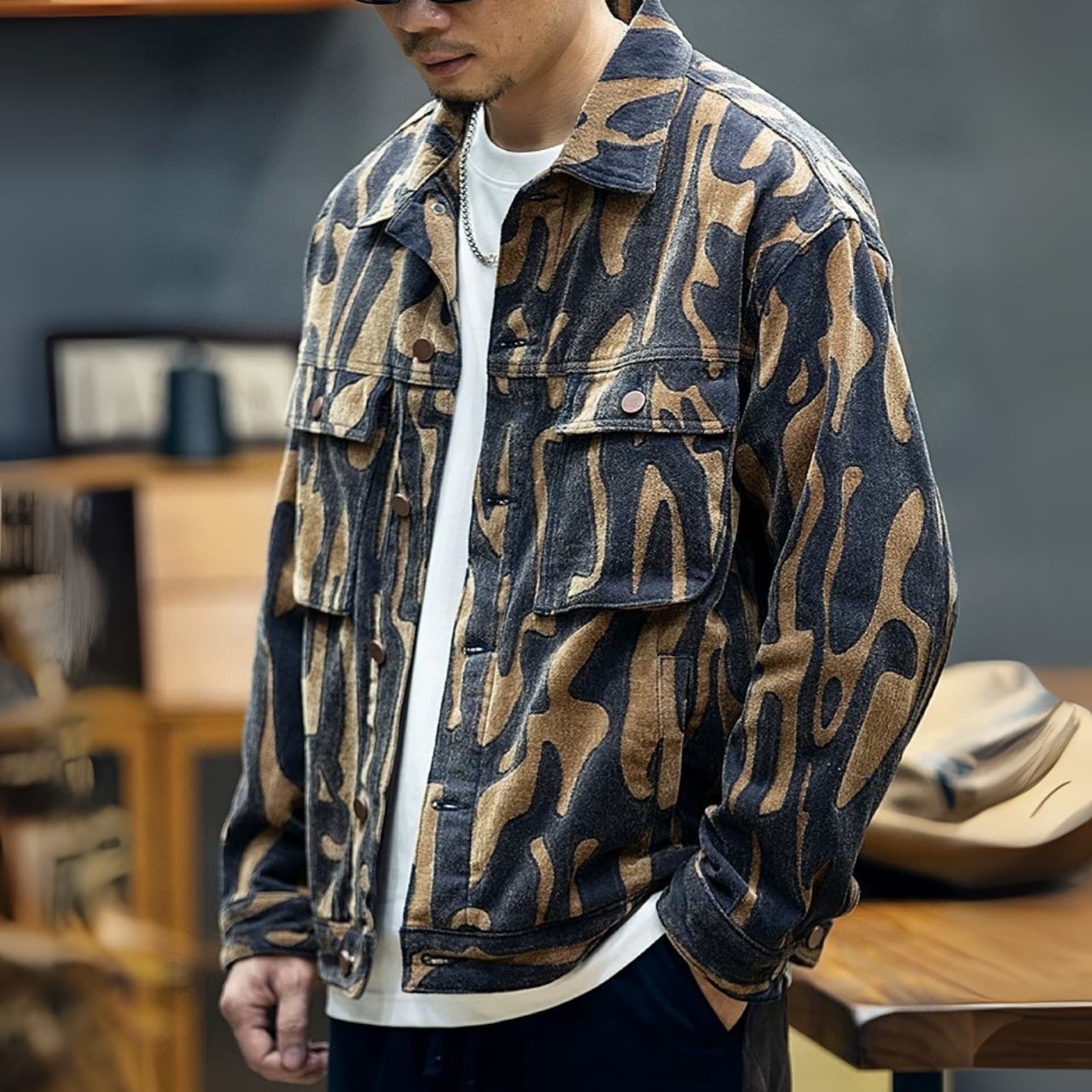 ボタン付き 胸ポケット付き 抽象柄デニムジャケット 00549