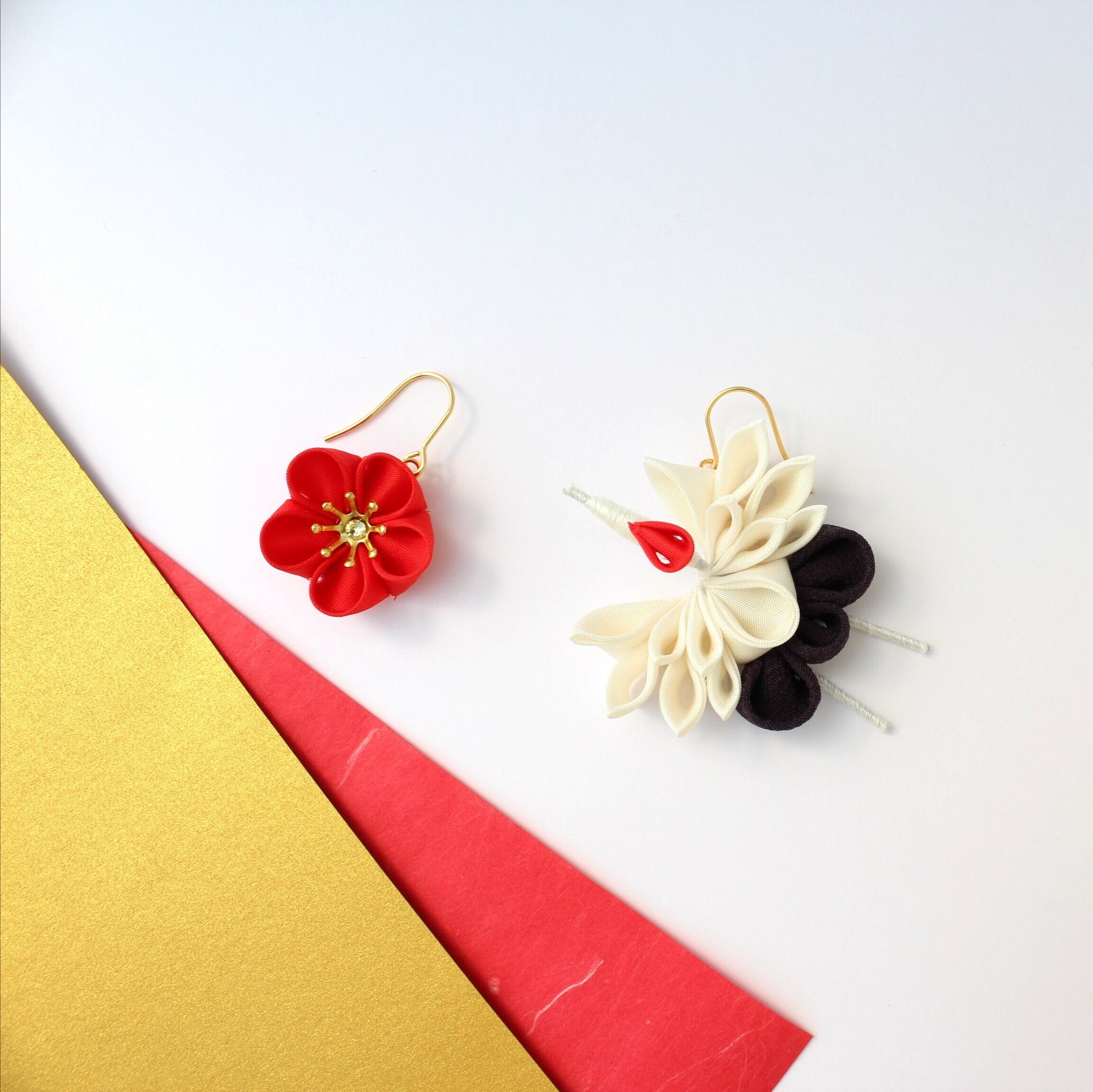 つまみ細工帯び飾り　コサージュ　ピアス　再販受付 つまみ細工帯び飾り コサージュ ピアス 再販受付