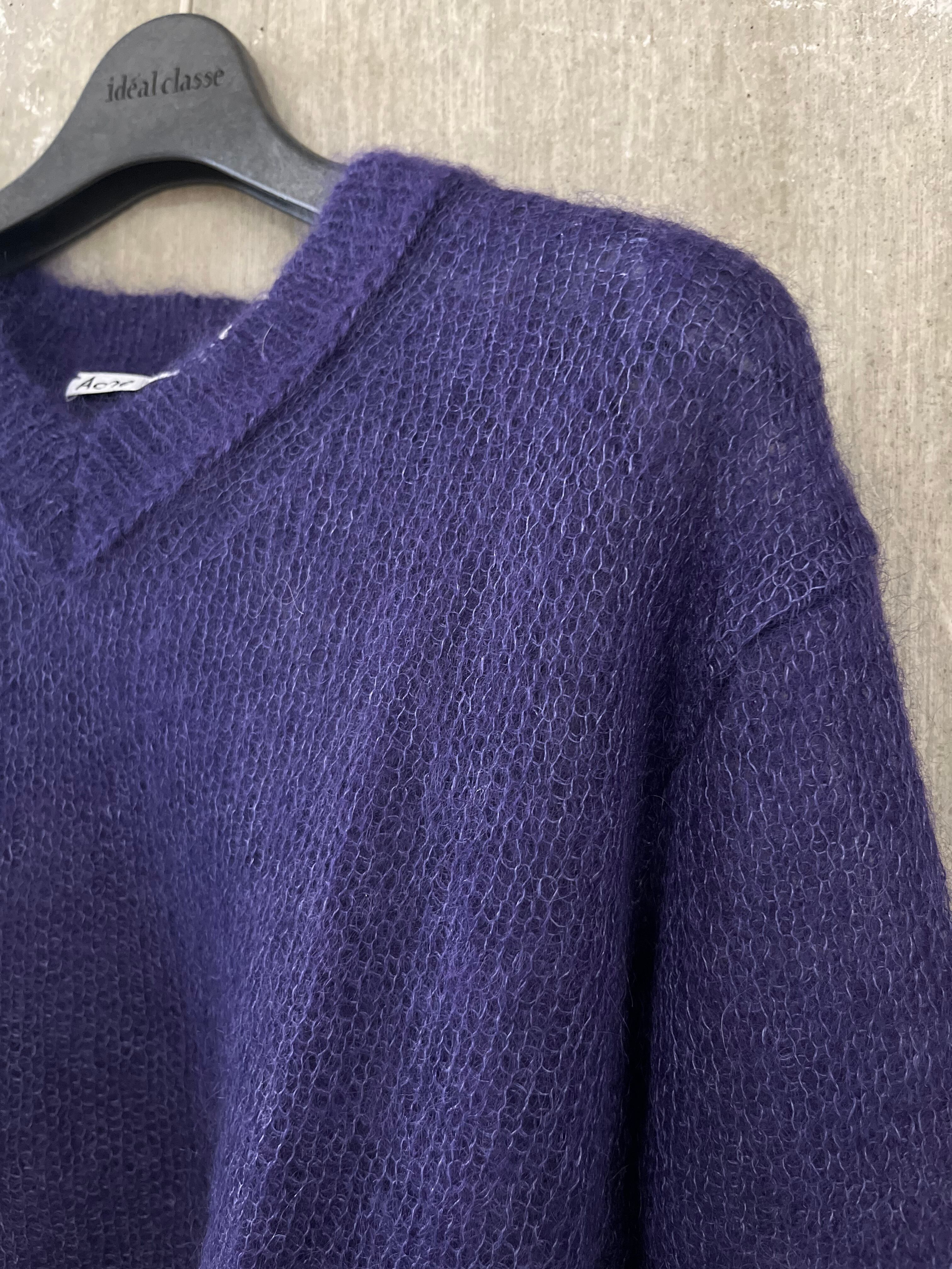 Acne Studios ネイビー クロップドニット Off-shoulder cropped sweater in blue - Acne Studios | Mytheresa