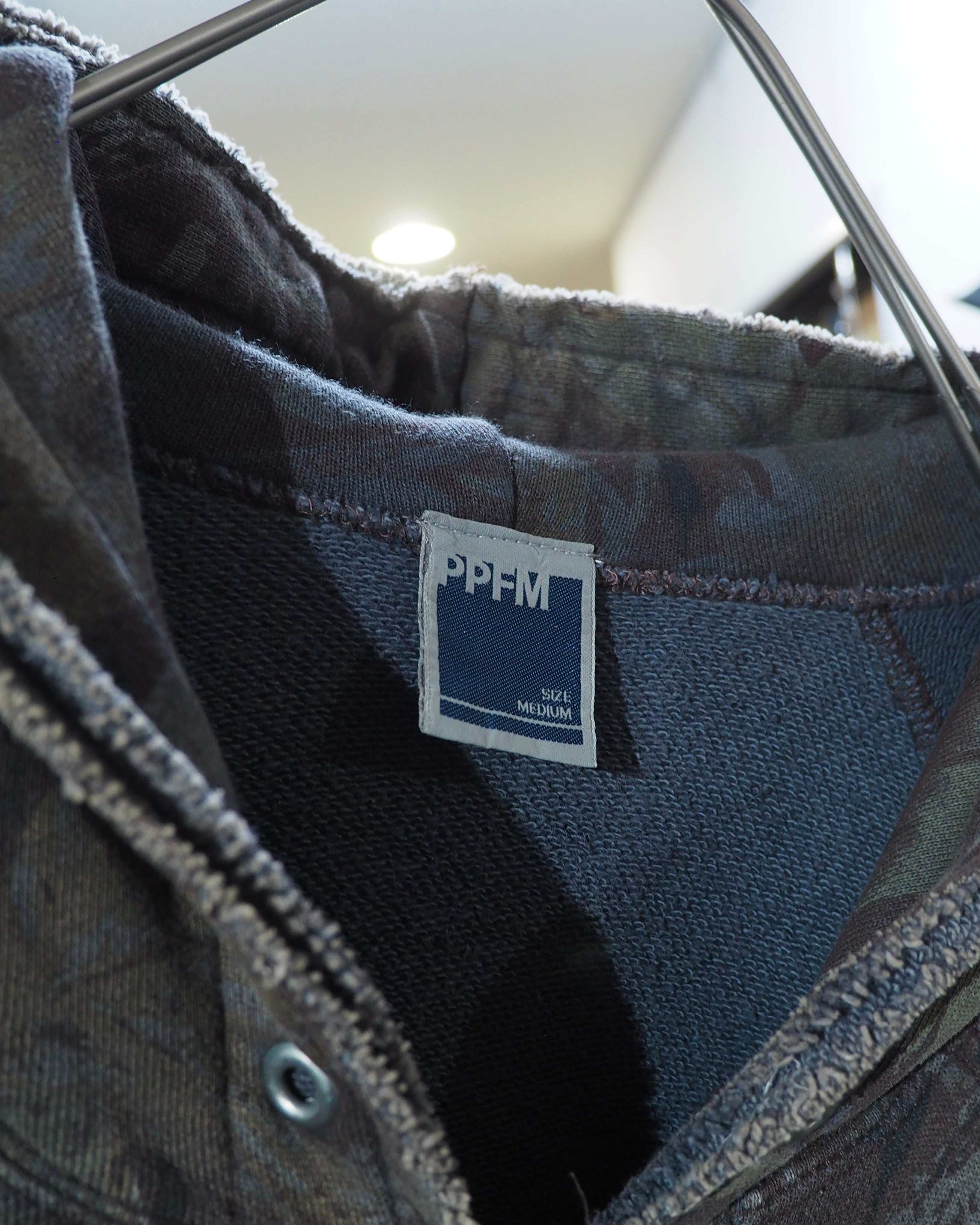 2002s " PPFM - Archive " Beautiful Aging Camouflage × Two stars Embroidery Full zip Parker ピーピーエフエム アーカイブ 星刺繍 パーカー