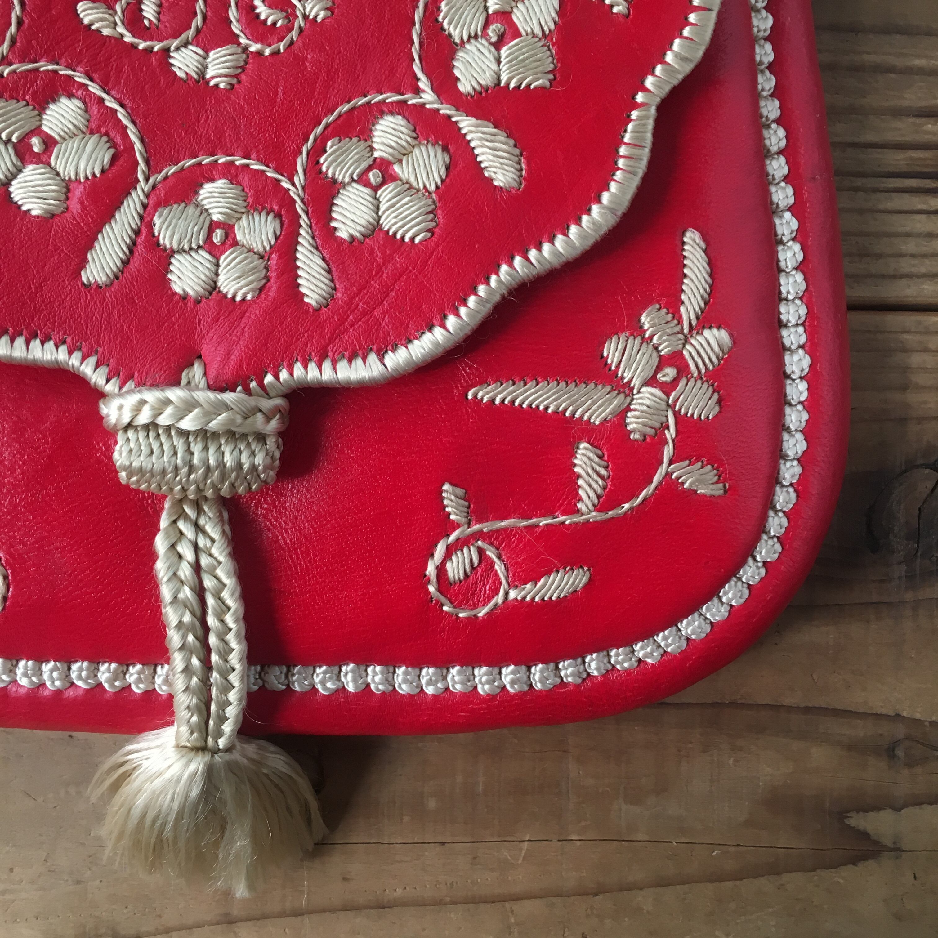 ベルベル刺繍のバッグ マチ無し | モロッコの暮らしと手しごと