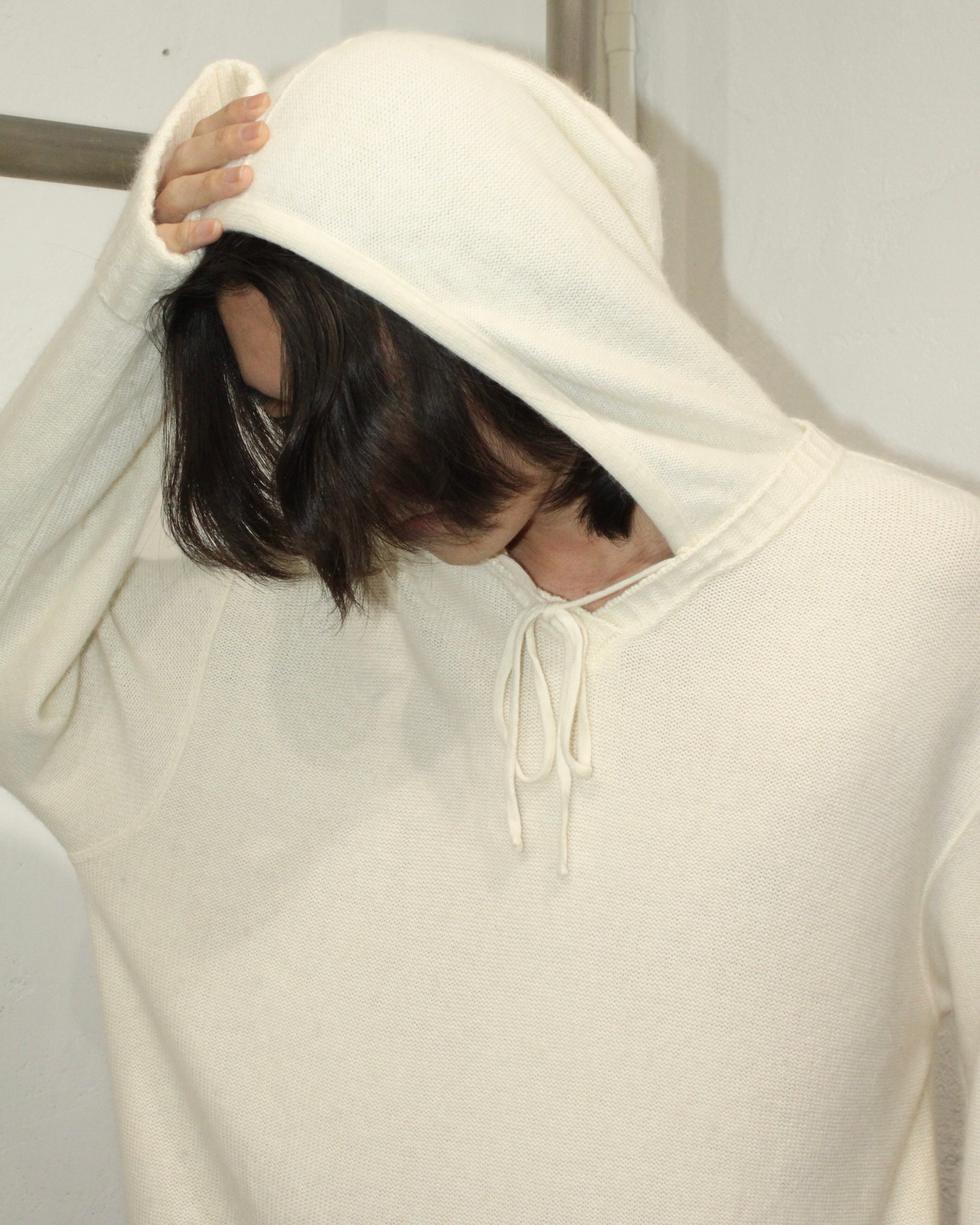 マックスマーラ　国内正規品　アンゴラ　バージンウール　ニットパーカー　イタリア製 マックスマーラ 国内正規品 アンゴラ バージンウール ニットパーカー