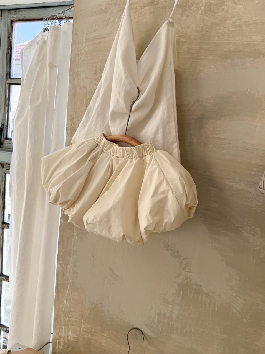 インパン付きアイボリーバルーンスカート