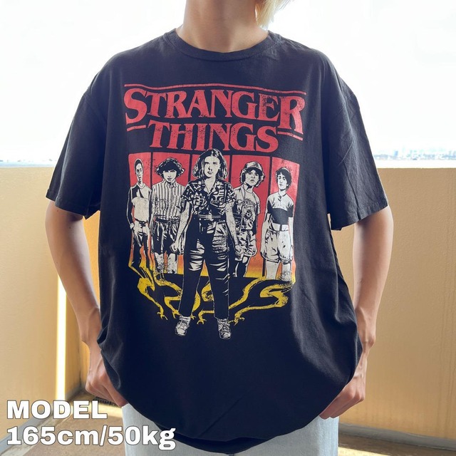 ストレンジャーシングス ネットフリックス プリントTシャツ L 黒 9667