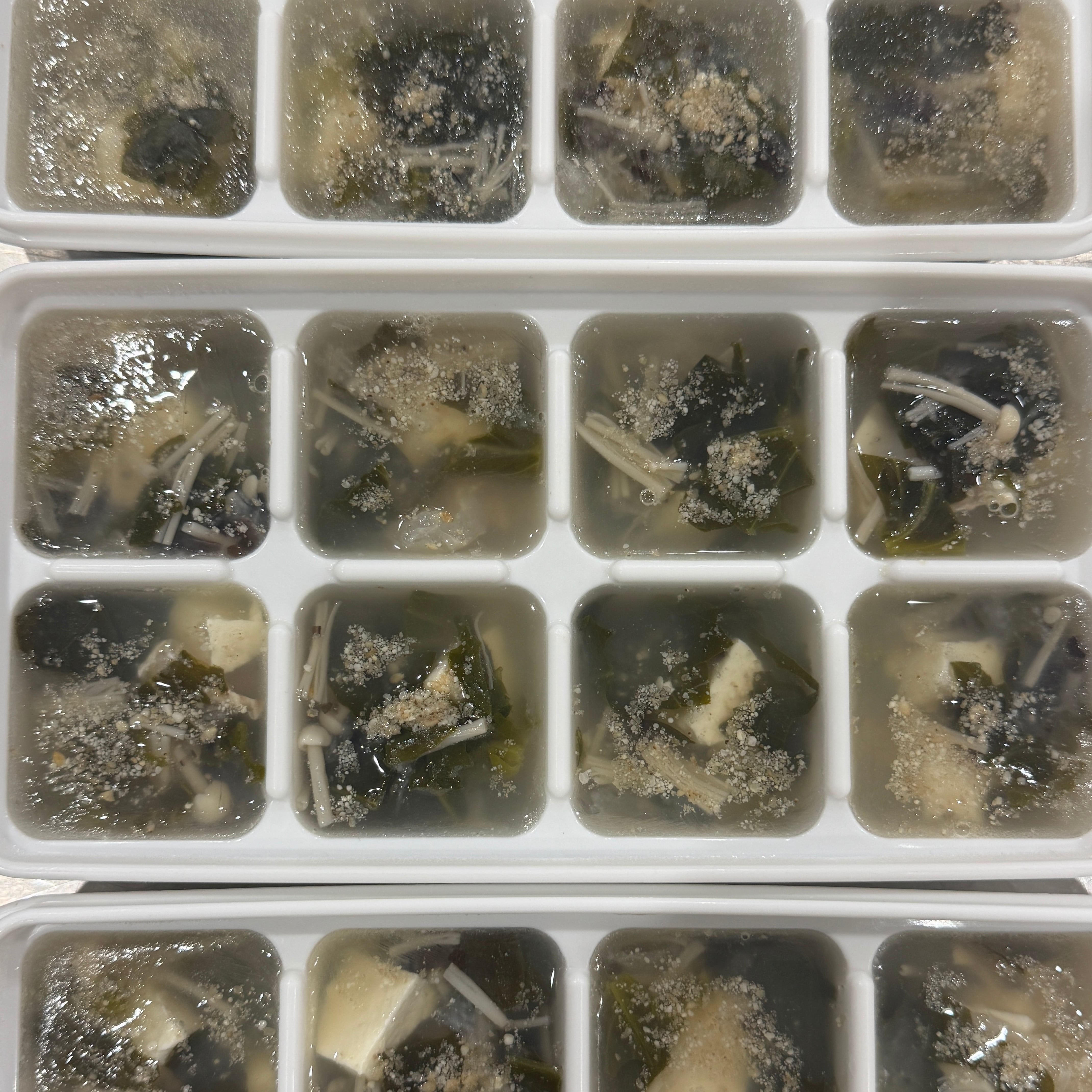 鶏肉とお豆腐の中華スープ