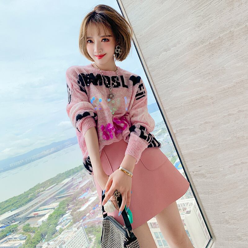 ラウンドネックルーズニットトップス レザースカート オータムスタイル ピンク 秋物 Oネック MIUCO43933410711