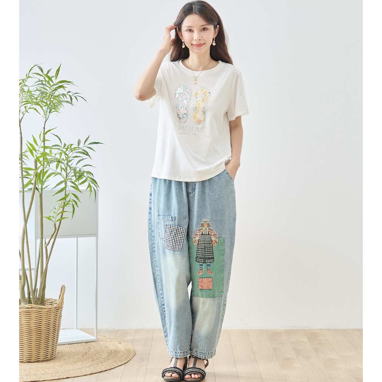 TRUBE 花柄フリップフロップサンダルイラスト半袖Tシャツ【M~L】ホワイト