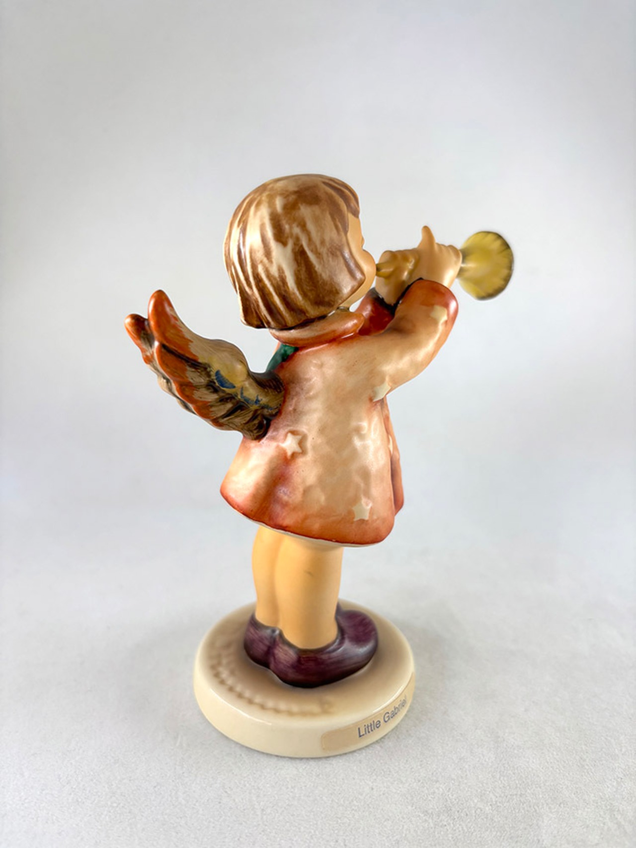 陶器人形　フンメルHummel　ゲーベル社Geobel　小さなガブリエル　Little Gabriel　ラッパ　天使の羽根
