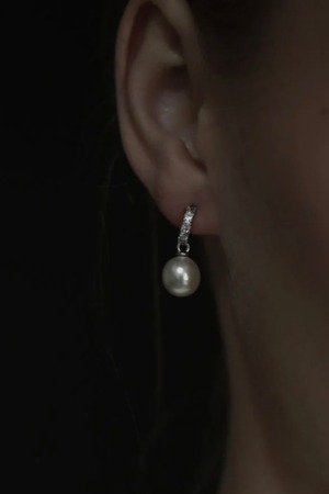STUDIO BRIDE BY A.B.ELLIE  Pave Huggie Pearl Drop ブライダルピアス