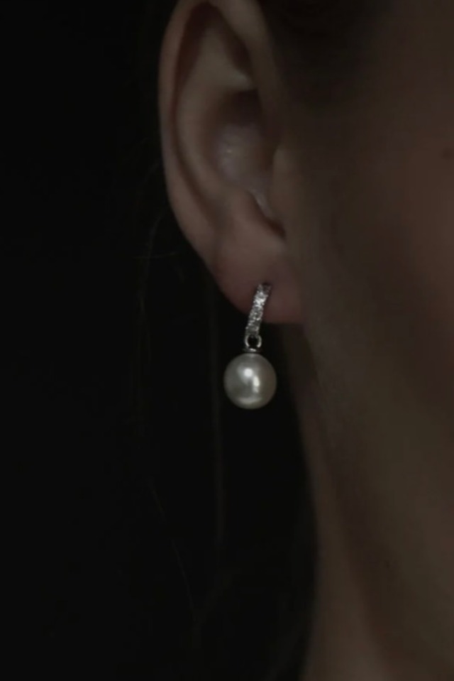 STUDIO BRIDE BY A.B.ELLIE  Pave Huggie Pearl Drop ブライダルピアス