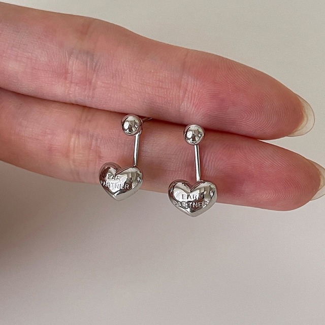 erban文字が書いてる愛心ピアス