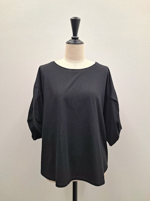 【SAMPLE SALE】ねじりスリーブプルオーバー (ブラック)