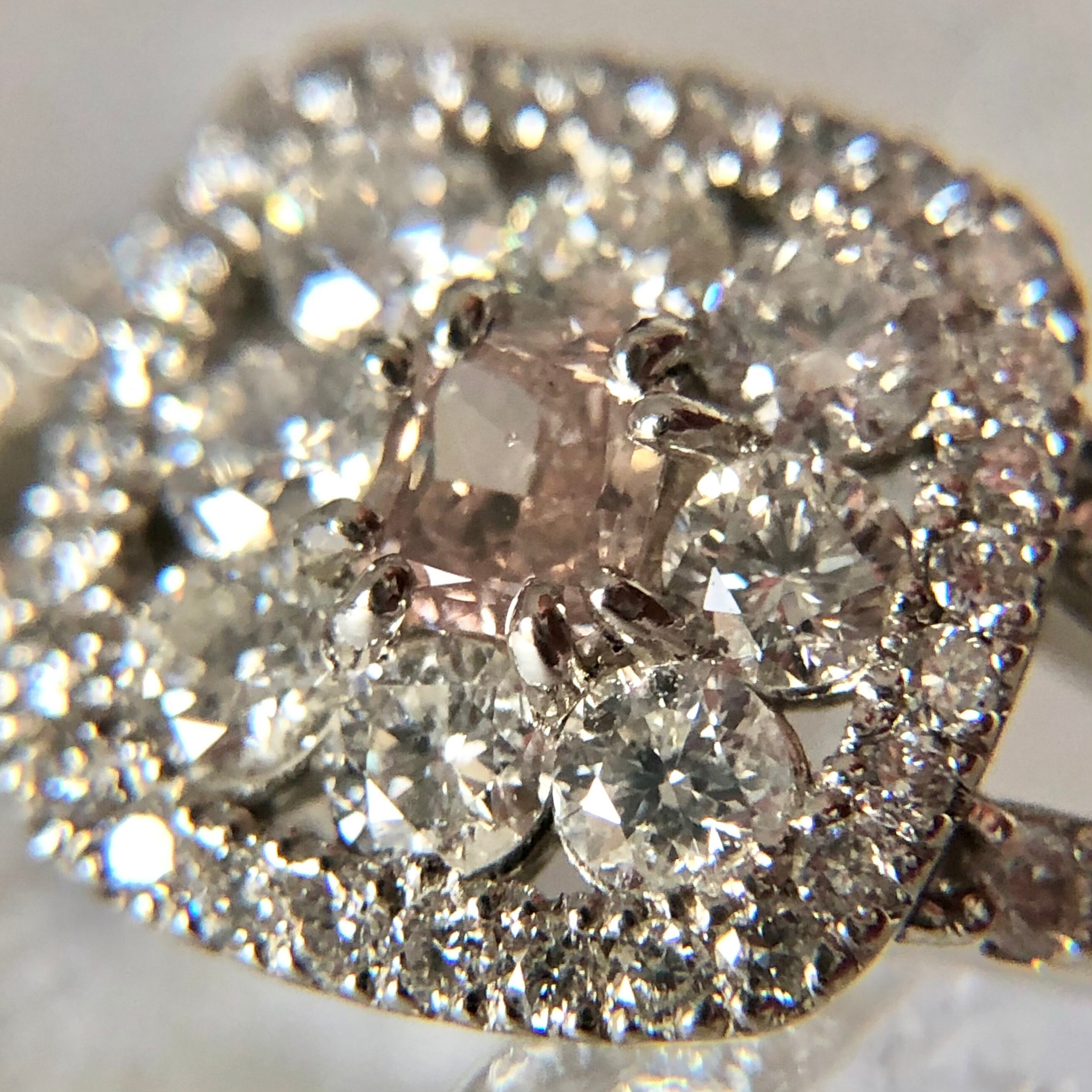 0.082ct LIGHT PINK ダイヤ ソーティング付