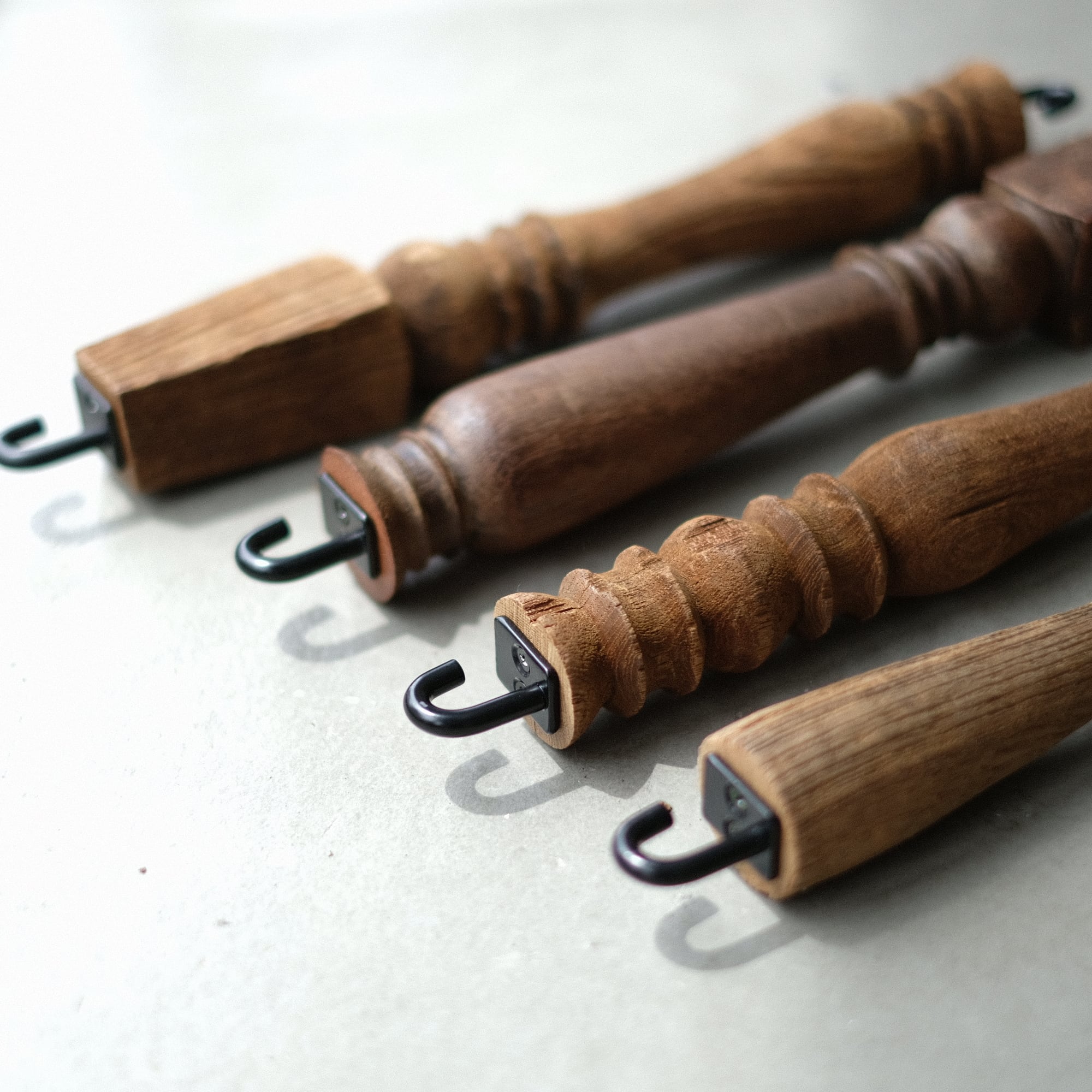 VONA wooden spindle HOOK (M) | WEST VILLAGE TOKYO