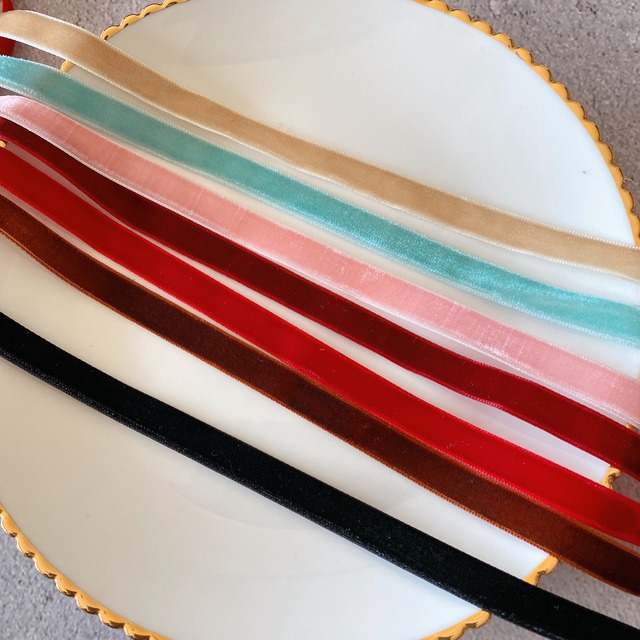 9mm幅　片面ベルベット調　リボン