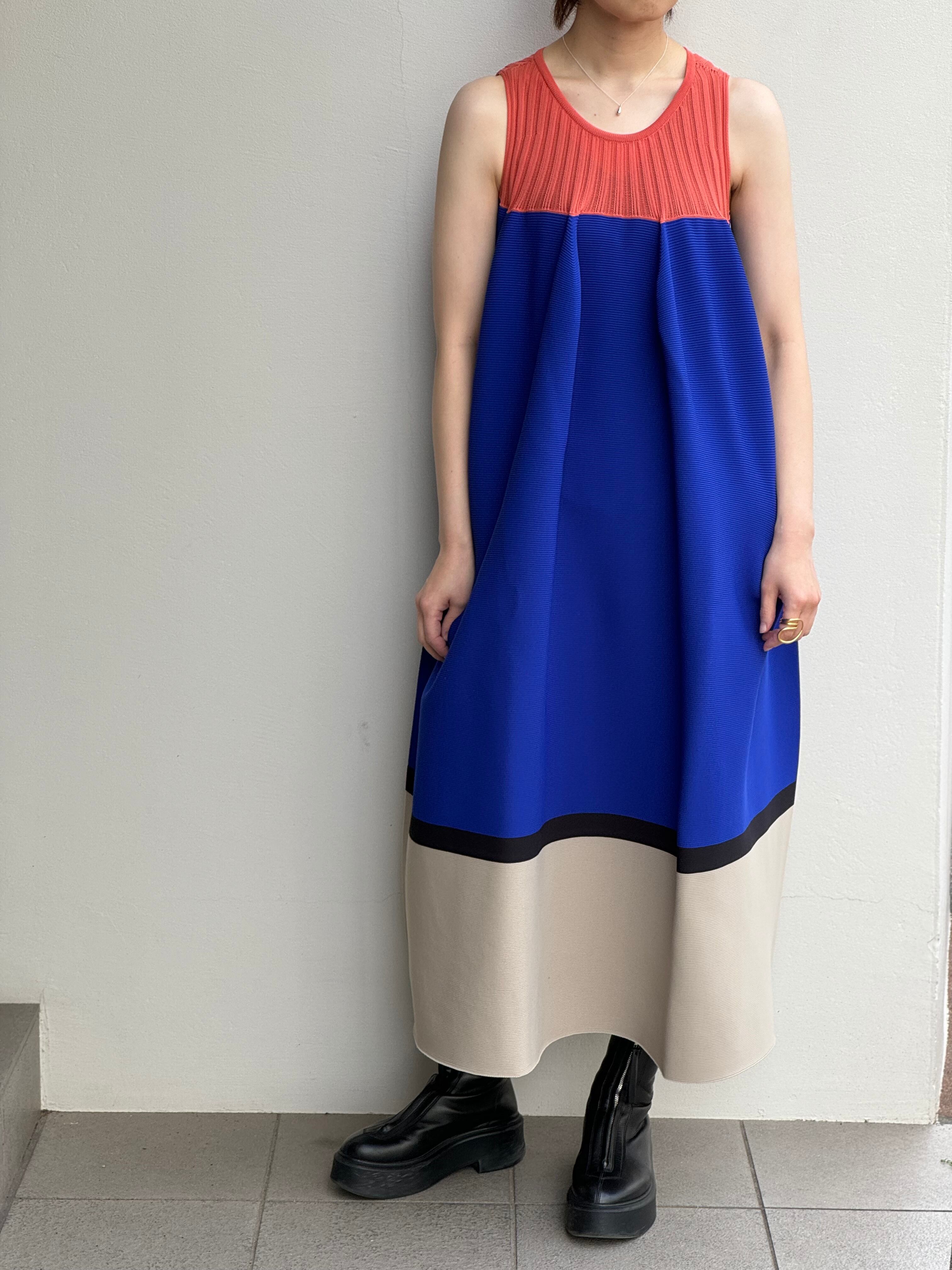 CFCL《SLEEVELESS BUST FLARE DRESS》 （CFCL】 POTTERY SLEEVELESS 