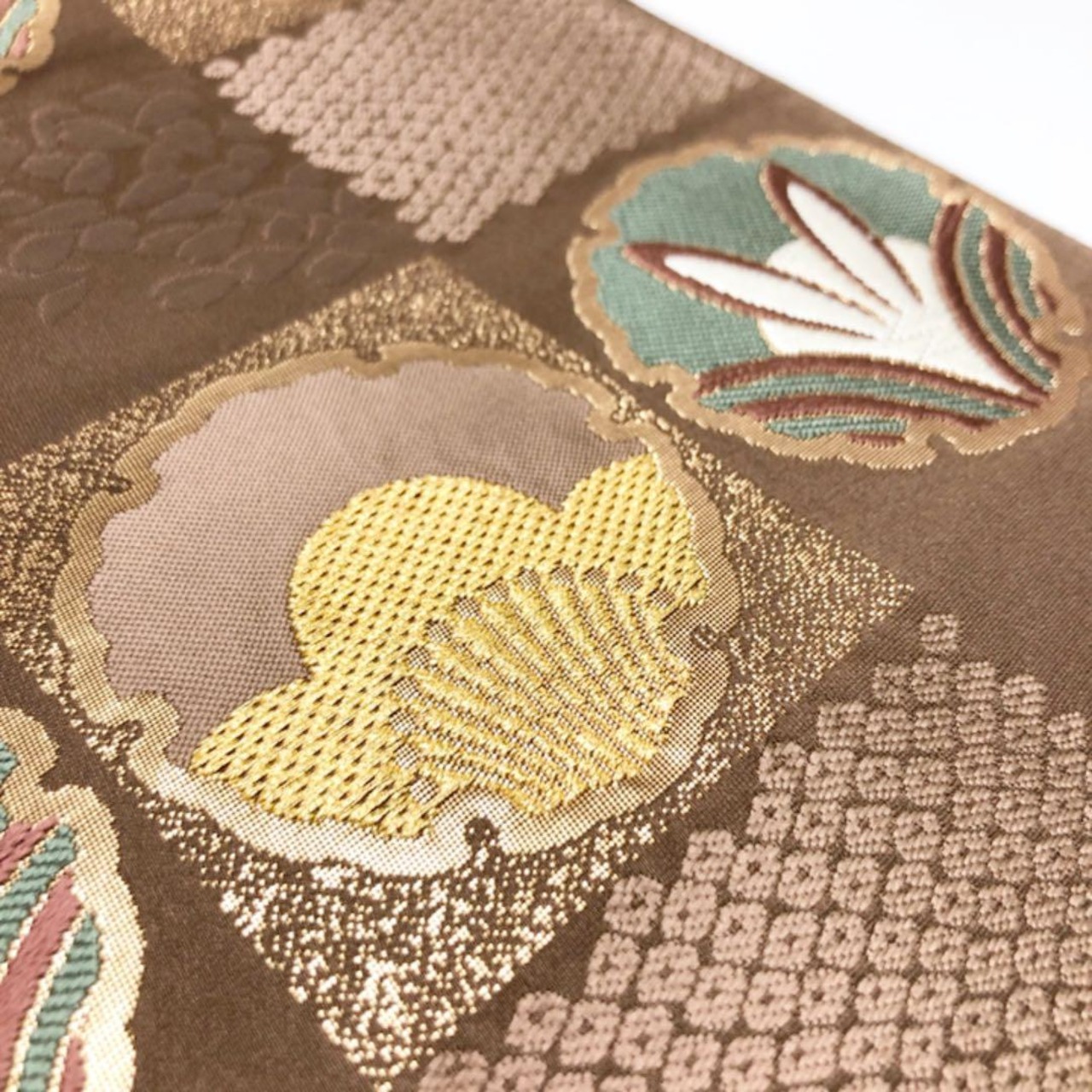 袋帯 雪輪紋にうさぎ 兎 格子柄 花柄 金糸 蝋色 O-2039 | リユース着物  