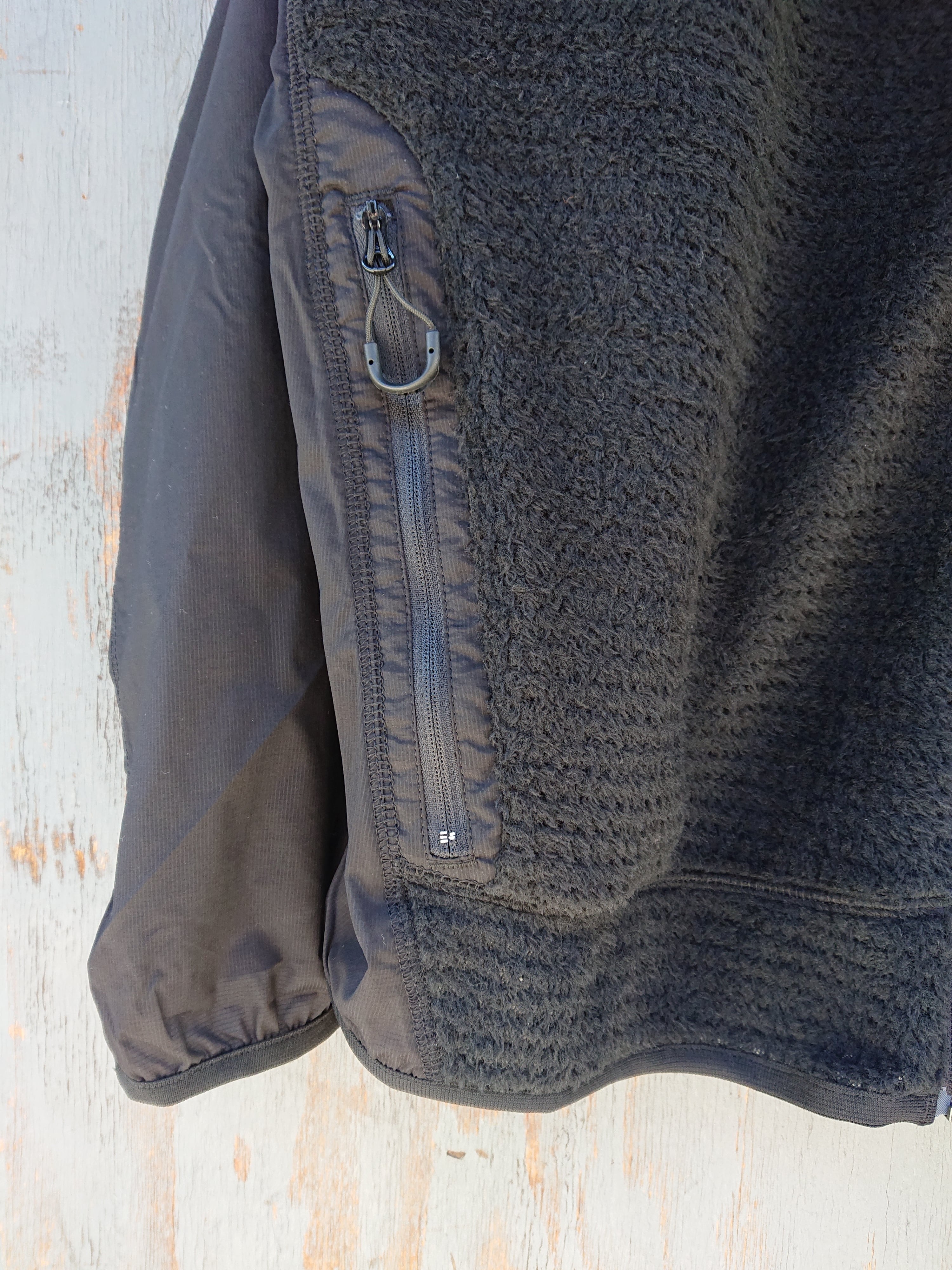 COMFY CMF OUTDOOR GARMENT 