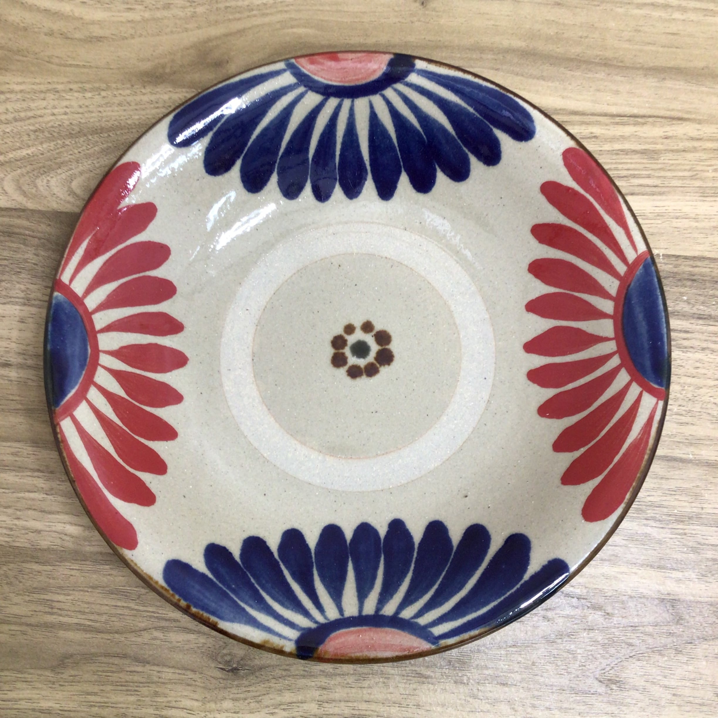 7寸皿重ね焼き 菊紋 赤/青 | 陶芸工房ふじ