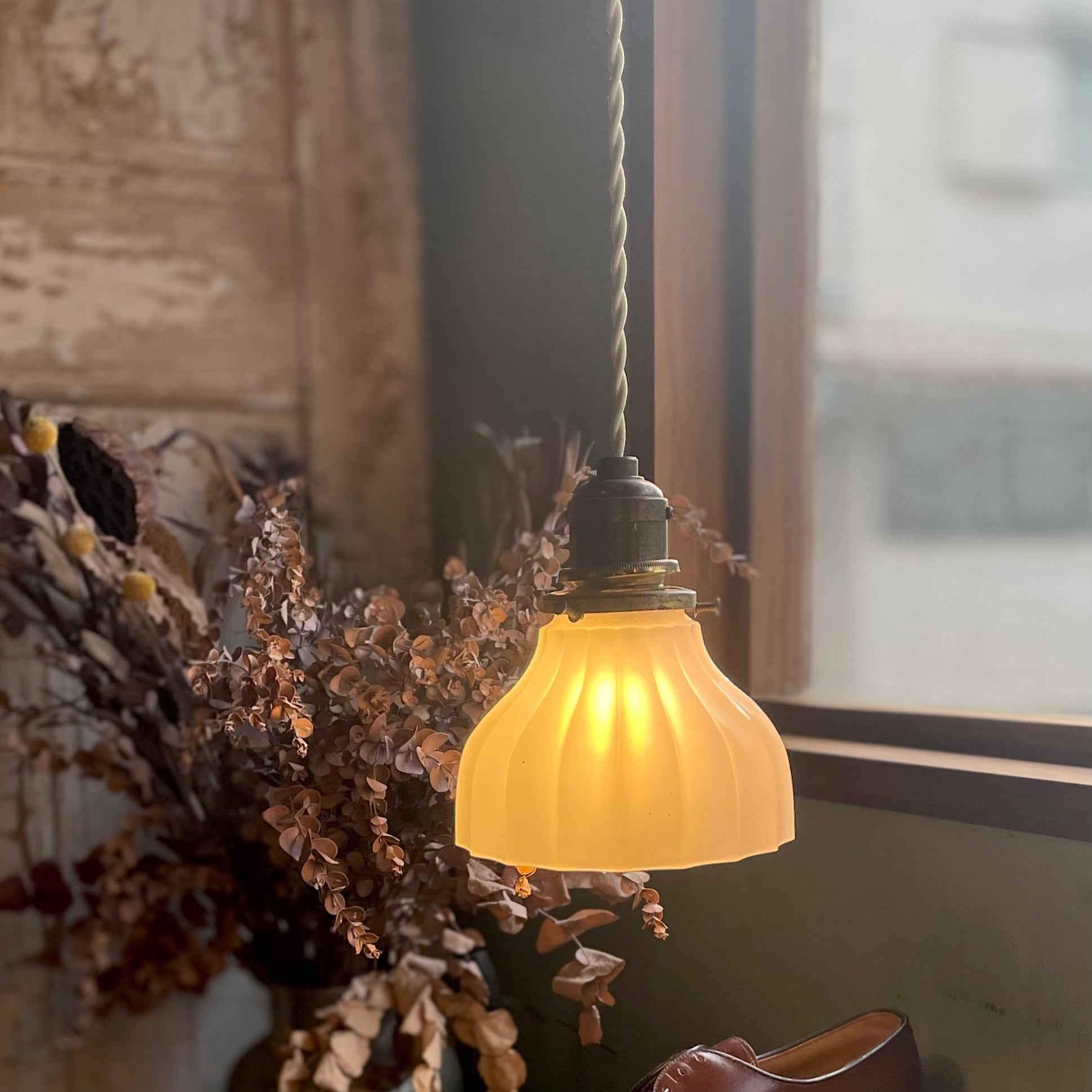 Antique Moonstone Dric Glass Shade | oddment store /vintage