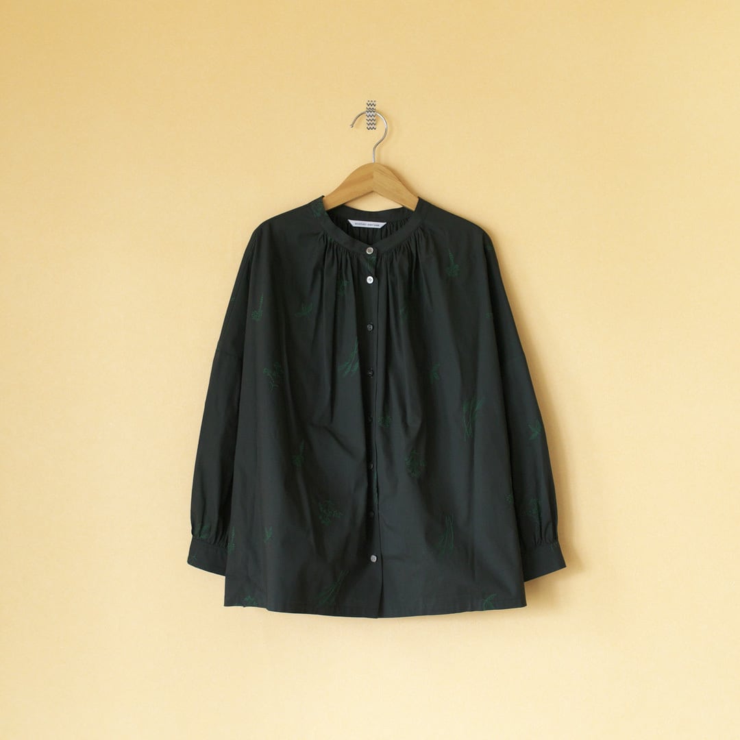 atelier naruse アトリエナルセ コットン winter plants ブラウス・チャコール
