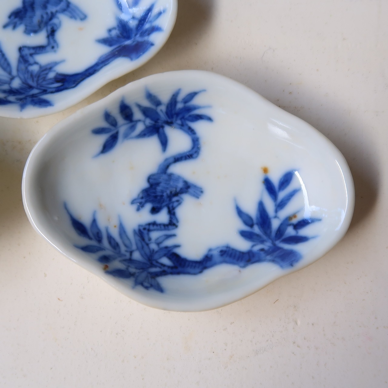 雲のような染付の豆皿