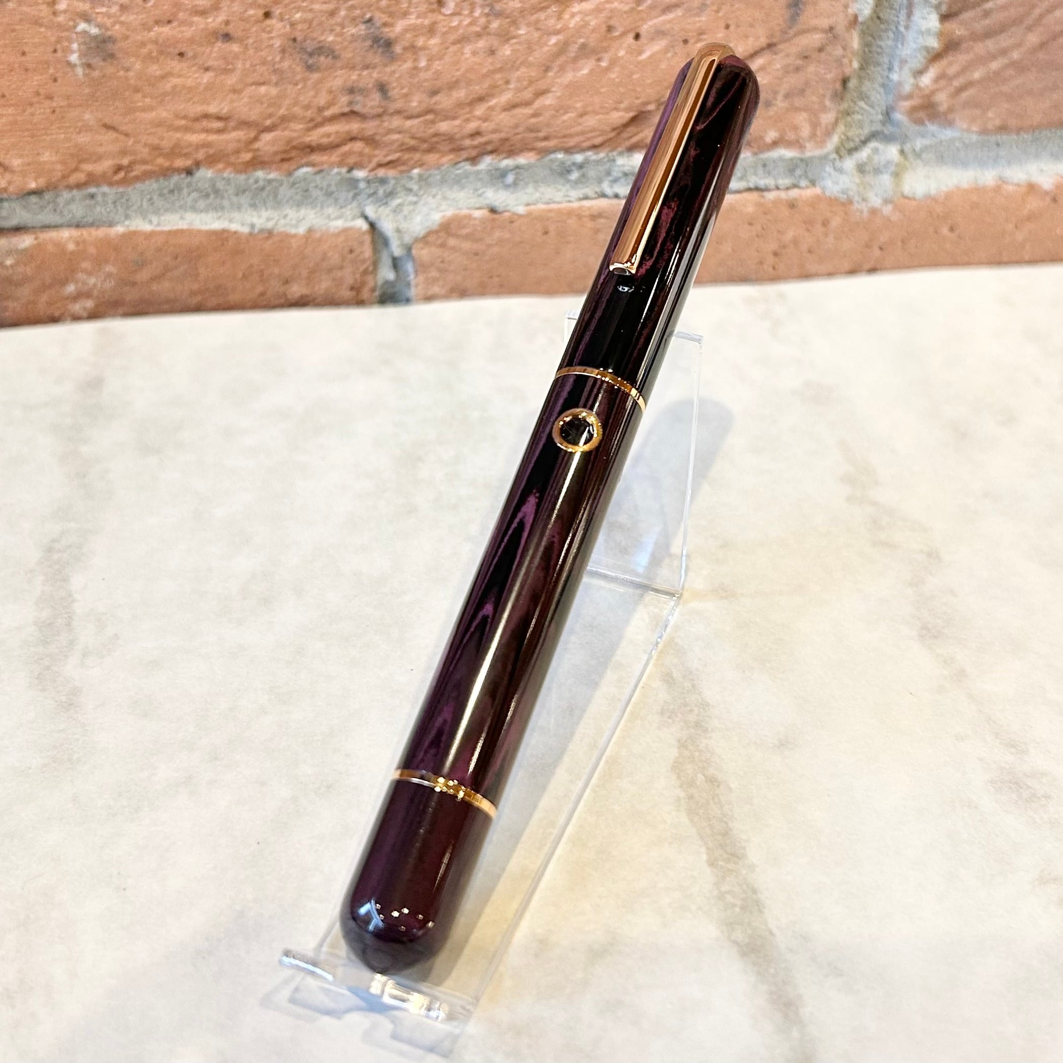 ナーヴァル ノーチラス万年筆「スティロフォラベリー」／字幅F