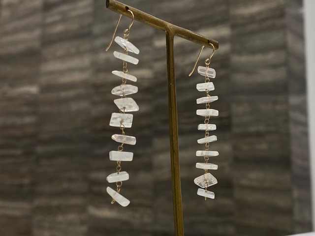 月ってどんなとこなんだろ。ムーンストーンピアス/イヤリング