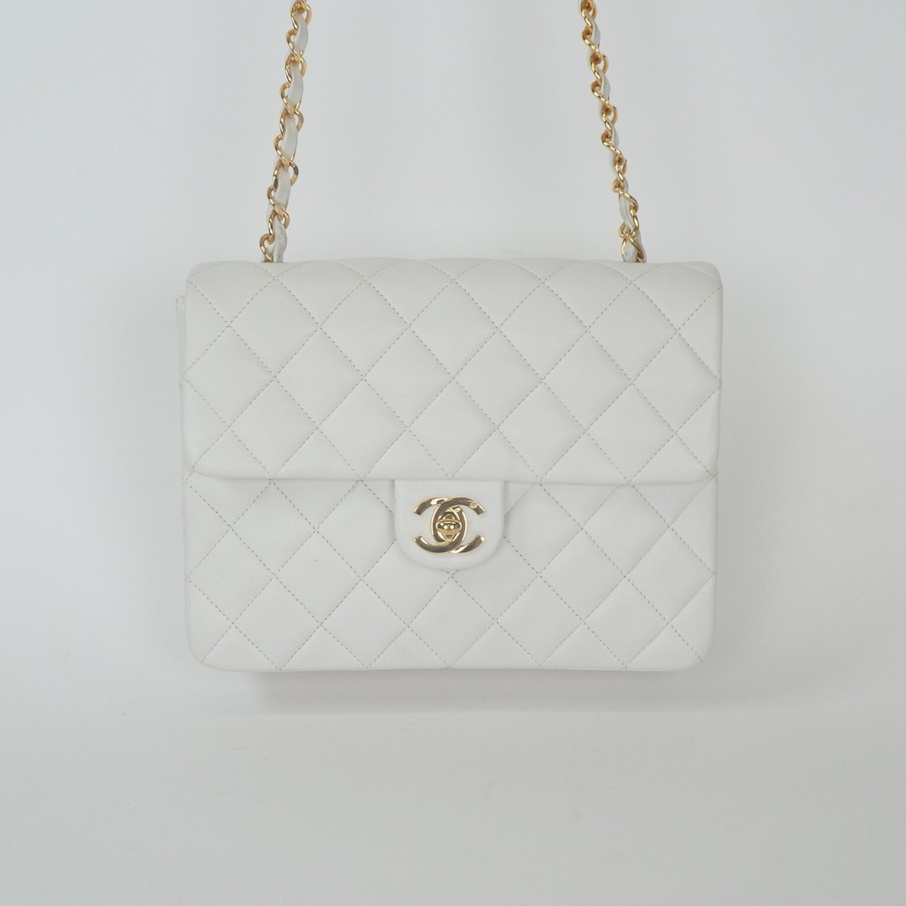 CHANEL シャネル ミニマトラッセ 20 ラムスキン シングルフラップ シングルチェーンバッグ ホワイト ゴールド金具 2番台