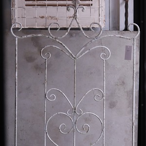 mondimanche フェンス　アンシャンピック　UF521｜お庭や壁のアクセントに　壁につけてお花を飾れる