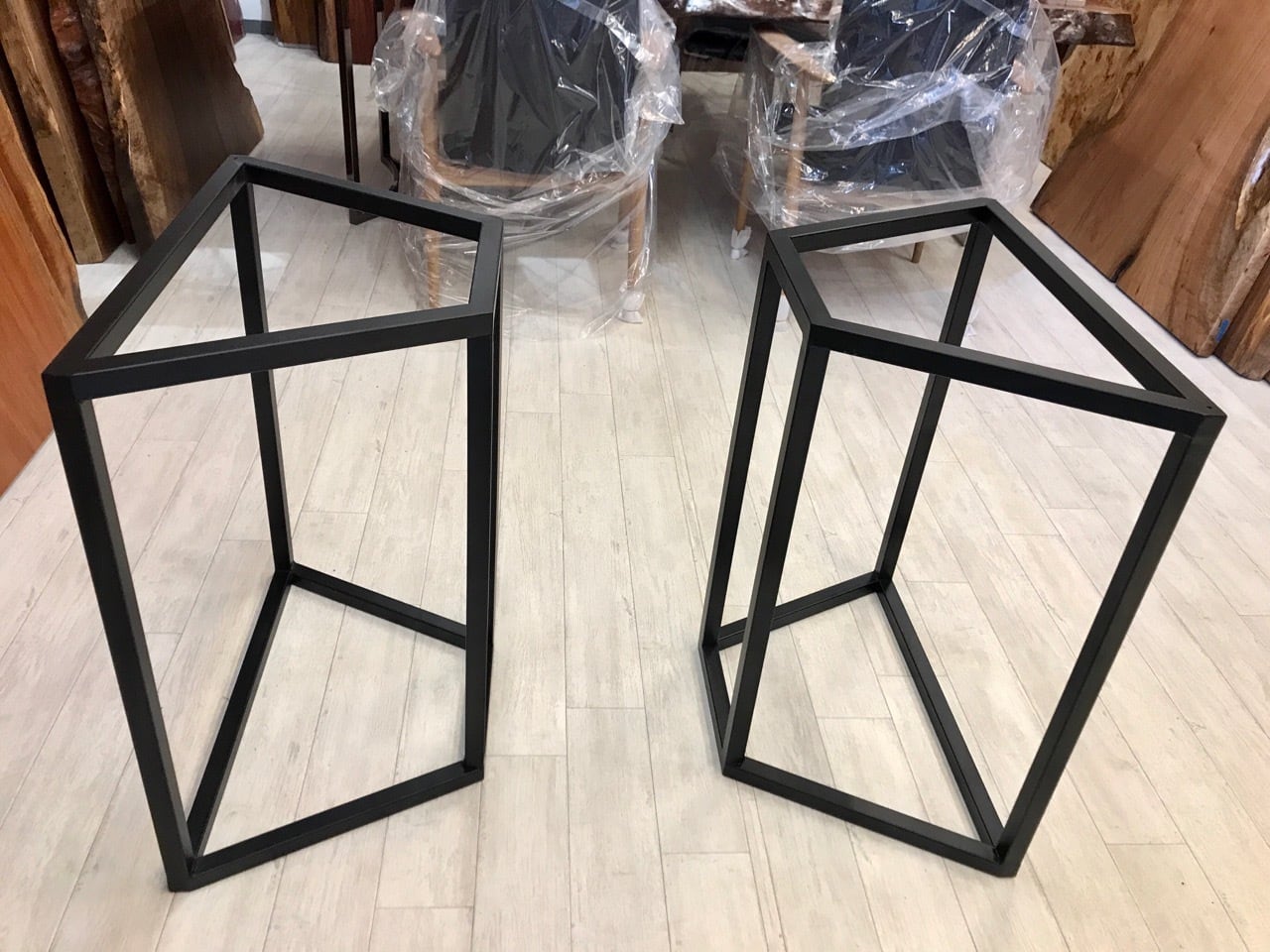 ◉ chappieページ◉6脚＋テーブル1台セット ヴィンテージ レトロ スチール 兼用台形脚① H680 2台1セット | 千年家具 - 一枚板