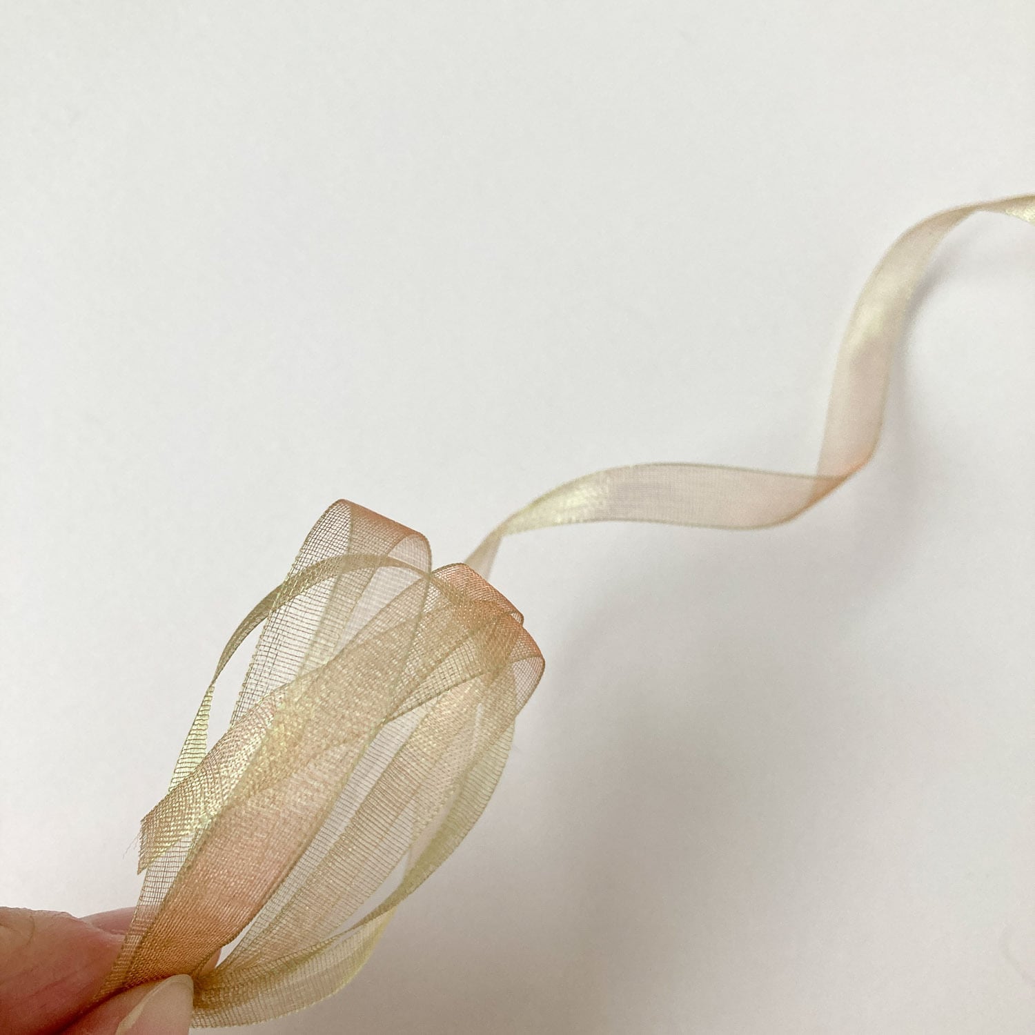 MOKUBA 偏光オーガンジーリボン 8mm（2m〜） | Dua-アクセサリーパーツ