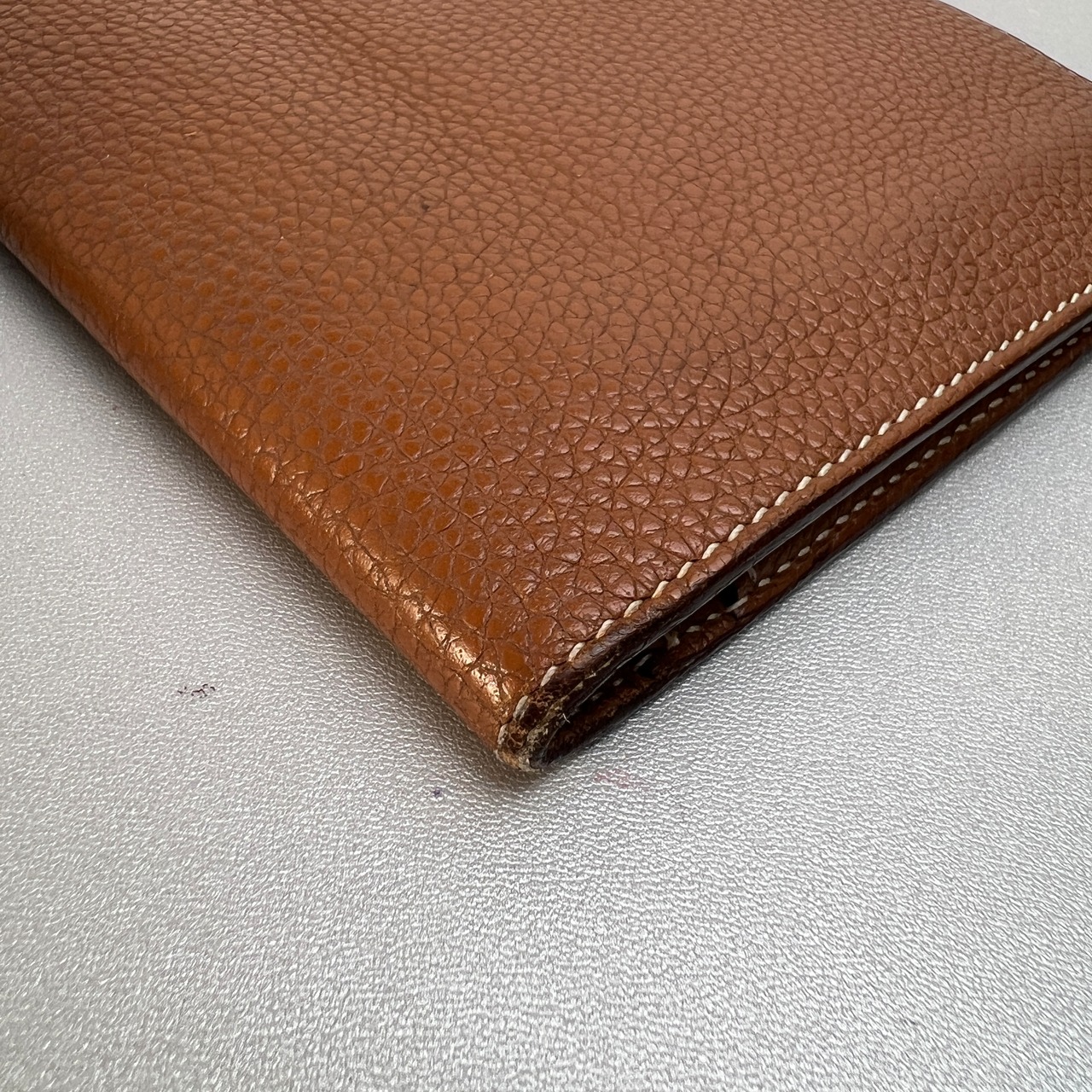 【最終処分SALE】HERMES エルメス  ドゴンＧＭ ＳＶ金具  レザー 札入れ ブラウン A-9896