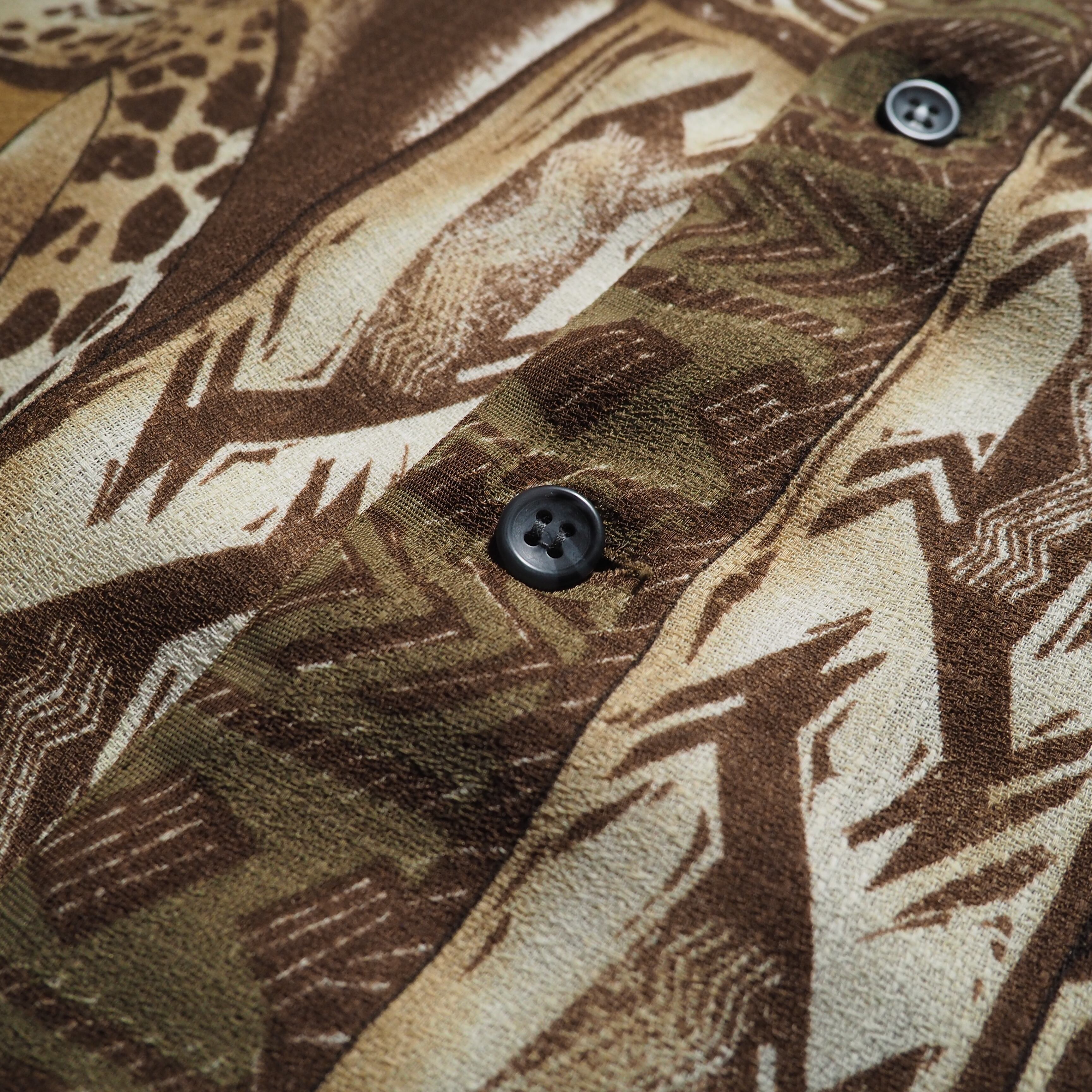 1990s African Sepia animal full pattern Design vintage Drape loose shirt