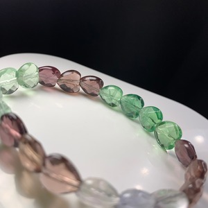 フローライトハートカットブレスレット