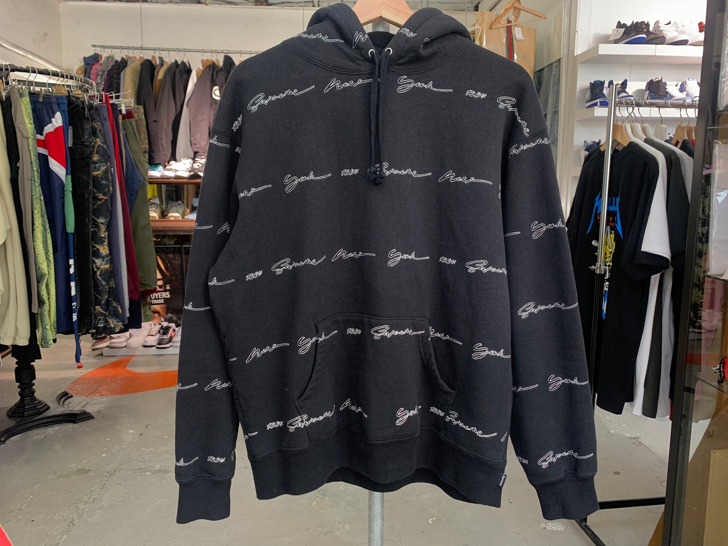 Supreme 22SS SCRIPT STRIPE HOODED SWEATSHIRT BLACK SMALL 35523  