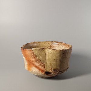 備前胡麻緋襷茶盌　Bizen tea bowl