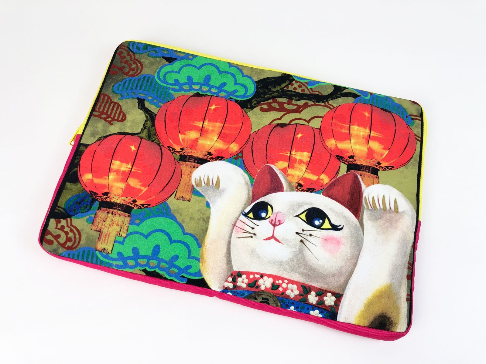 招き猫のタブレットバッグ | 重宗玉緒 WEB SHOP