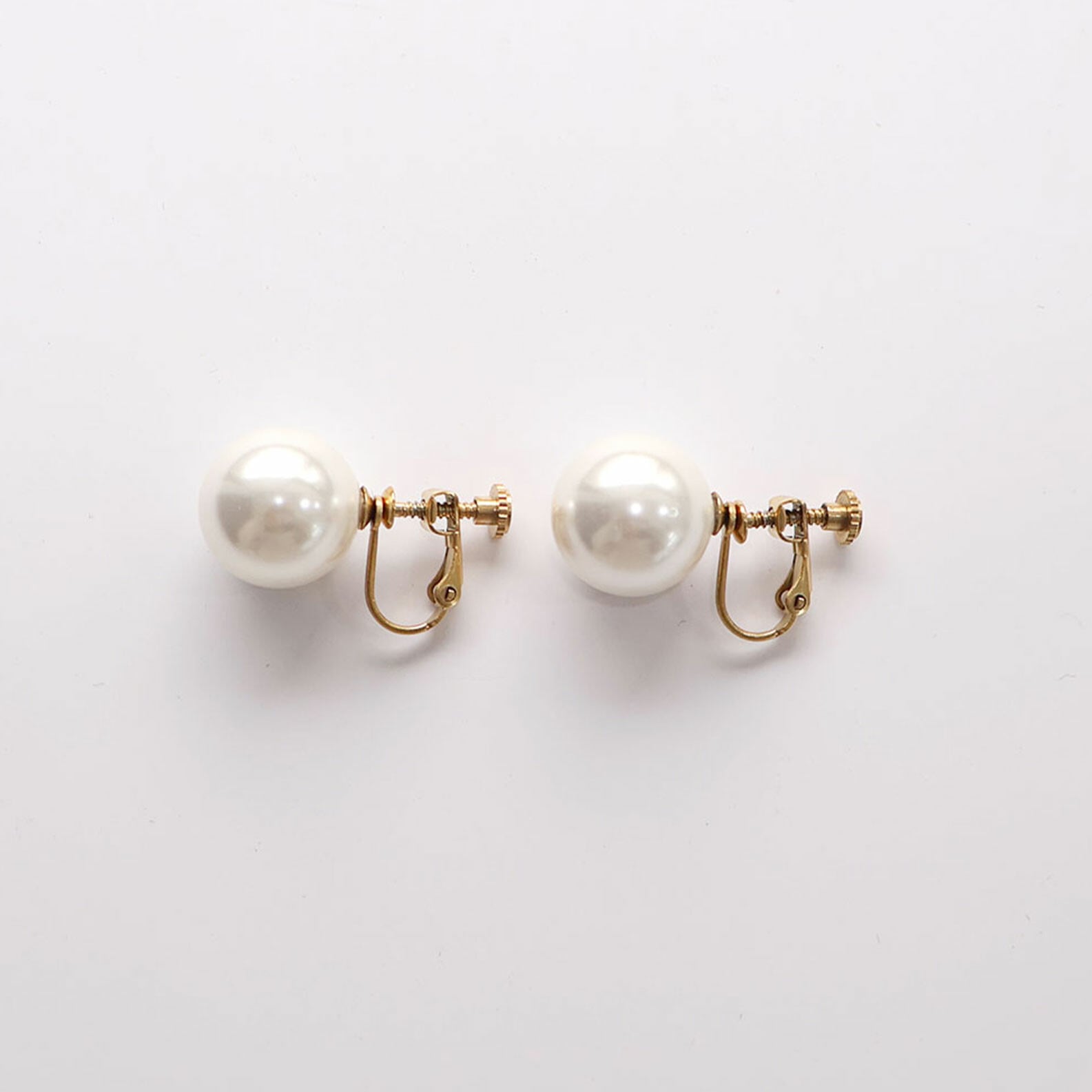 【SELECT】サージカルステンレス/大ぶりパールイヤリング ねじ式 金属アレルギー対応 韓国製