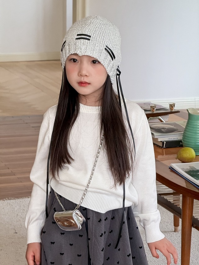 《取寄》 Uネックソリッドセーター （ホワイト／グレー／ネイビー） XUAN 2025秋 韓国子供服 トップス カットソー プルオーバー セーター ニット （90~150cm）