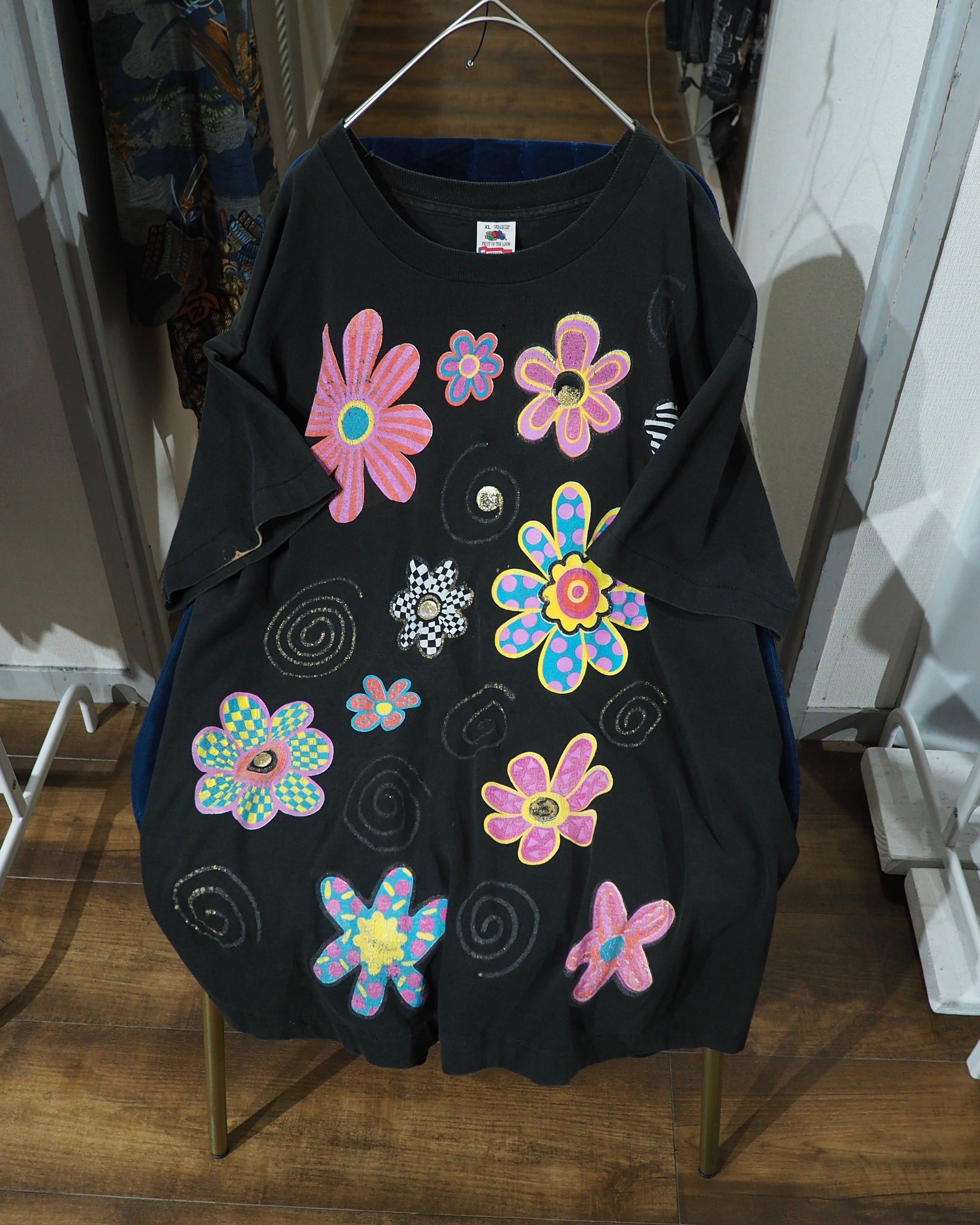 1990s " Special ‐ Made in USA " Colorful Flower Hand Painted vintage loose SS Tee