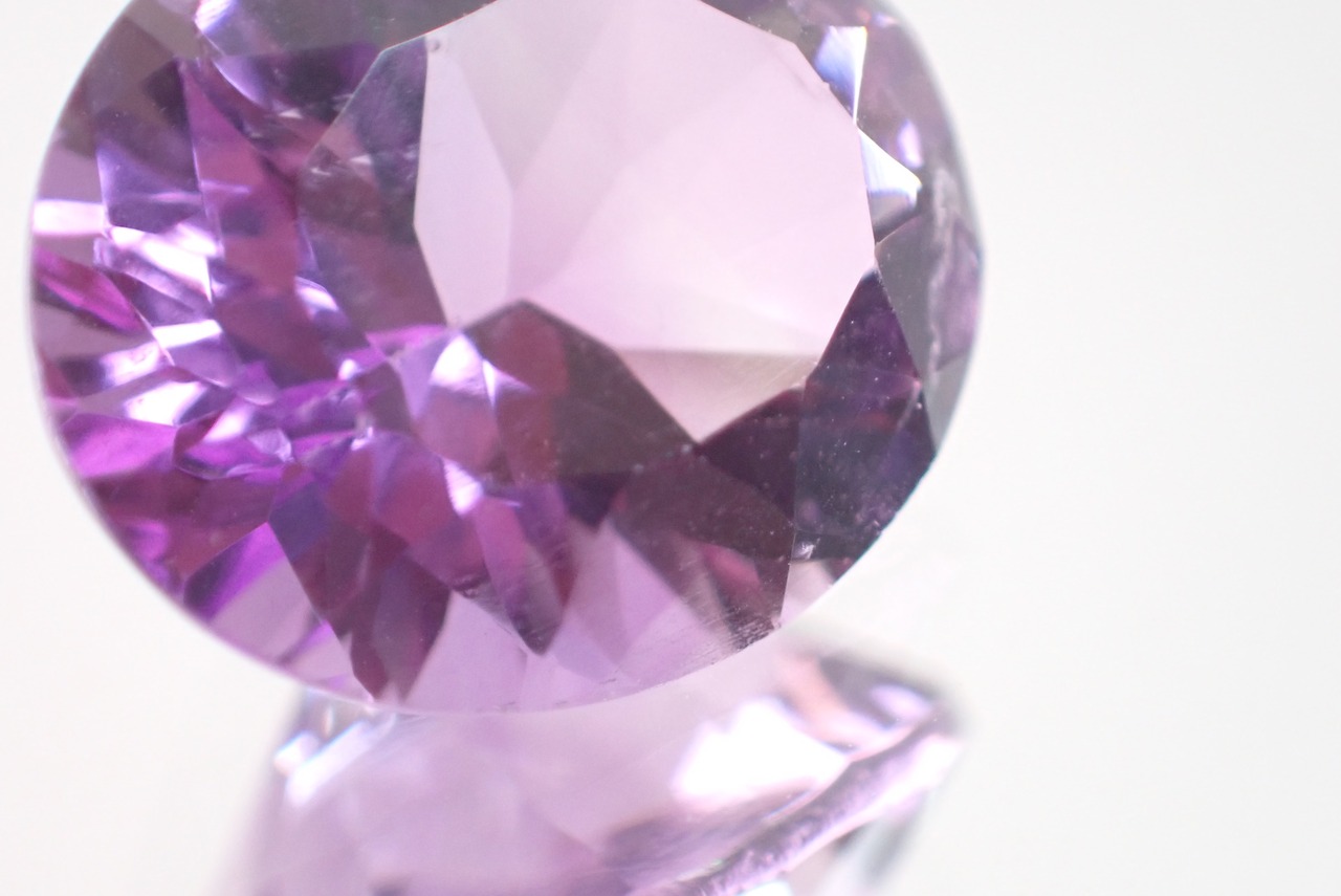 アメジスト(コンケーブカット)　4.13ct　[C12-301]