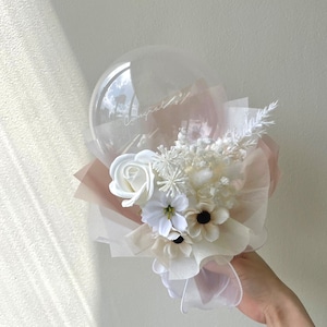 Lily aile bouquet