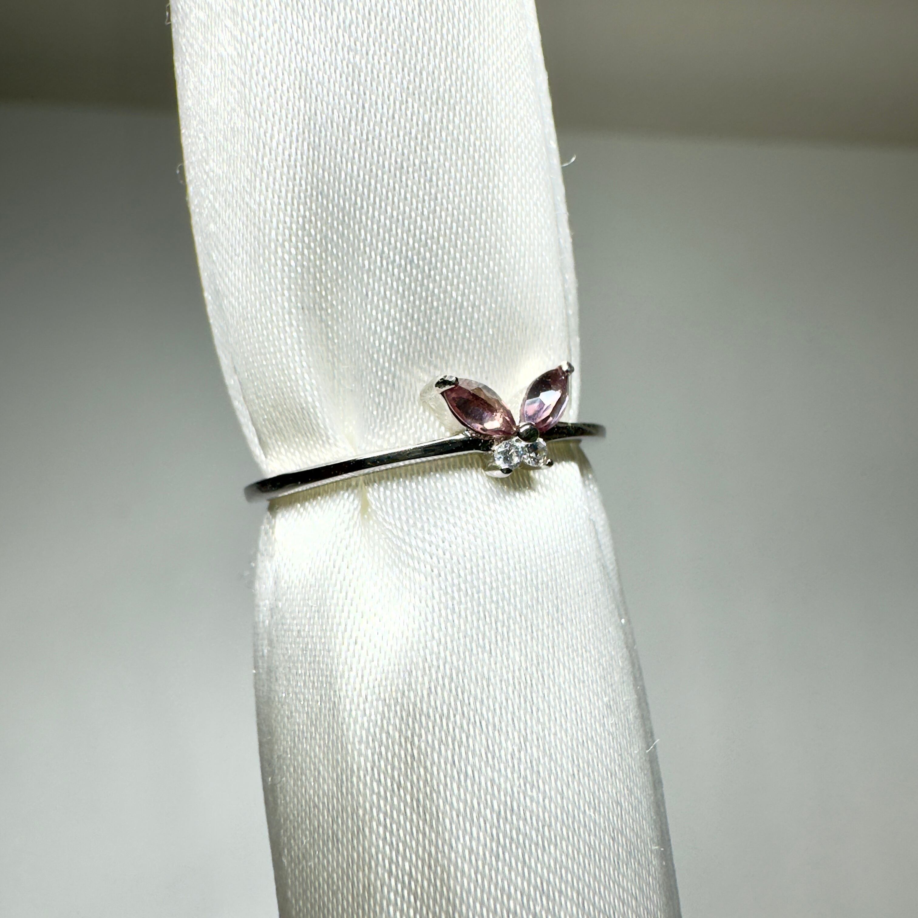 小ちょうちょring♦︎ピンクジルコン♦︎