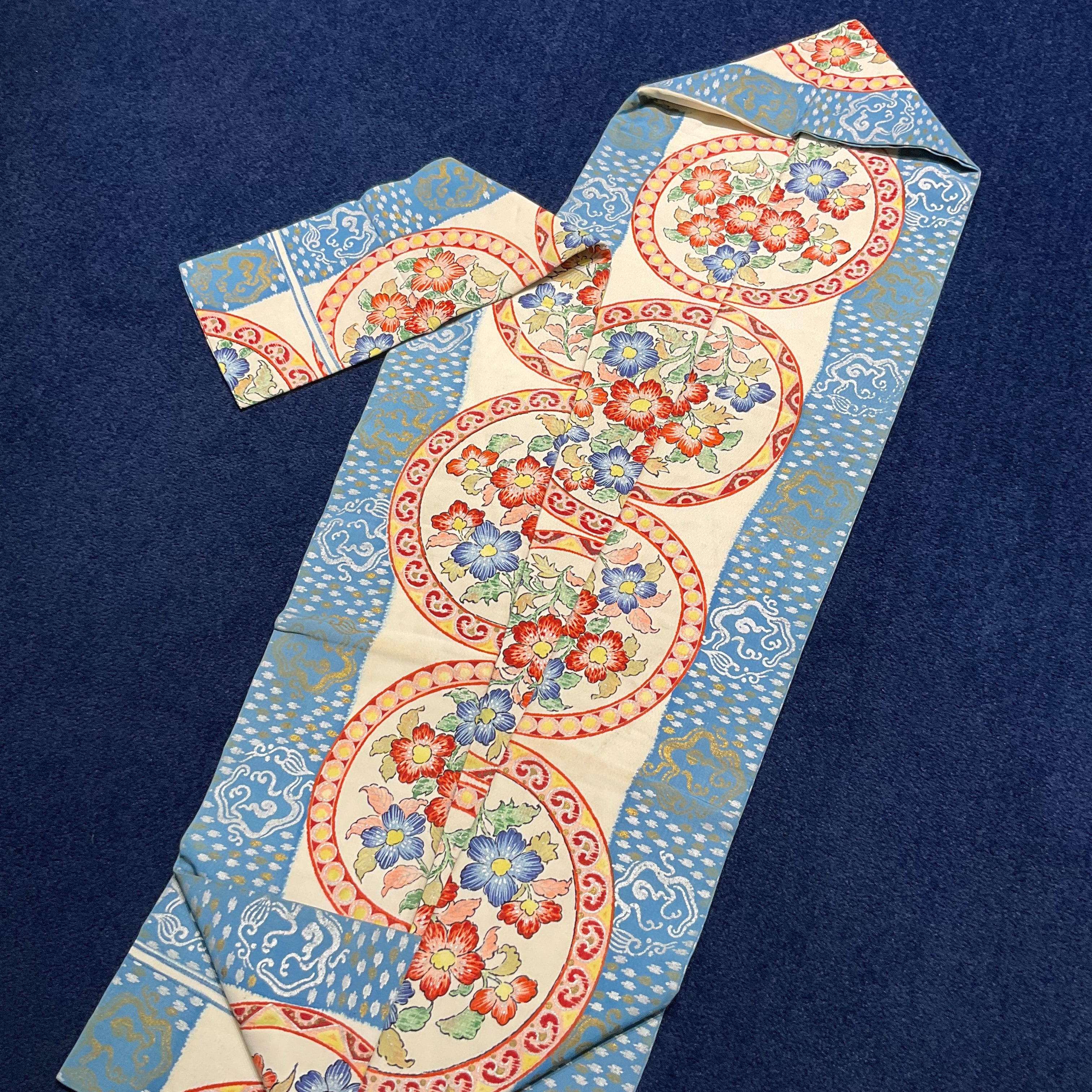 アンティーク名古屋帯　水色　アイスグリーン*夏帯 絽織 刺繍 芙容　大正ロマン 異国の円窓＊水色 花 華 丸紋 紋章 オリエンタル 東洋 刺繍 染め帯