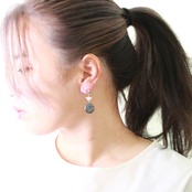 銀子翡翠をモダンなデザインで楽しんで！！ 銀子翡翠 淡水パール(青) ピアスorイヤリング A貨翡翠  jd_mm1105