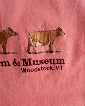 【古着】"Billings Farm & Museum" ジャージー牛3頭　刺繍 Tシャツ