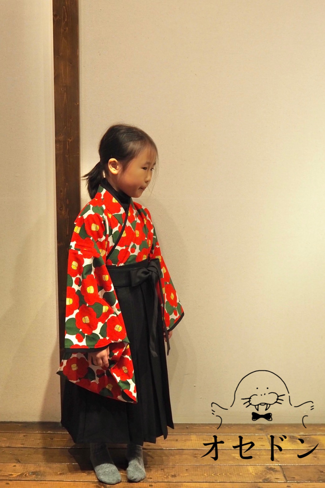 キッズ用袴 RAKUHAKA【紅椿】115〜130cm相当 6歳児 卒園式に - 10