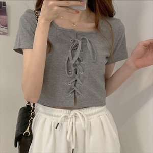 【送料無料】 半袖Tシャツ 2色 編み上げデザイン カジュアル系 大人可愛い 無地 リボン ショート丈 シンプル 夏 ラウンドネック 20代 30代 レディースファッション 可愛い お出かけ 女子会 デイリーユース お茶会 お呼ばれ プチプライス