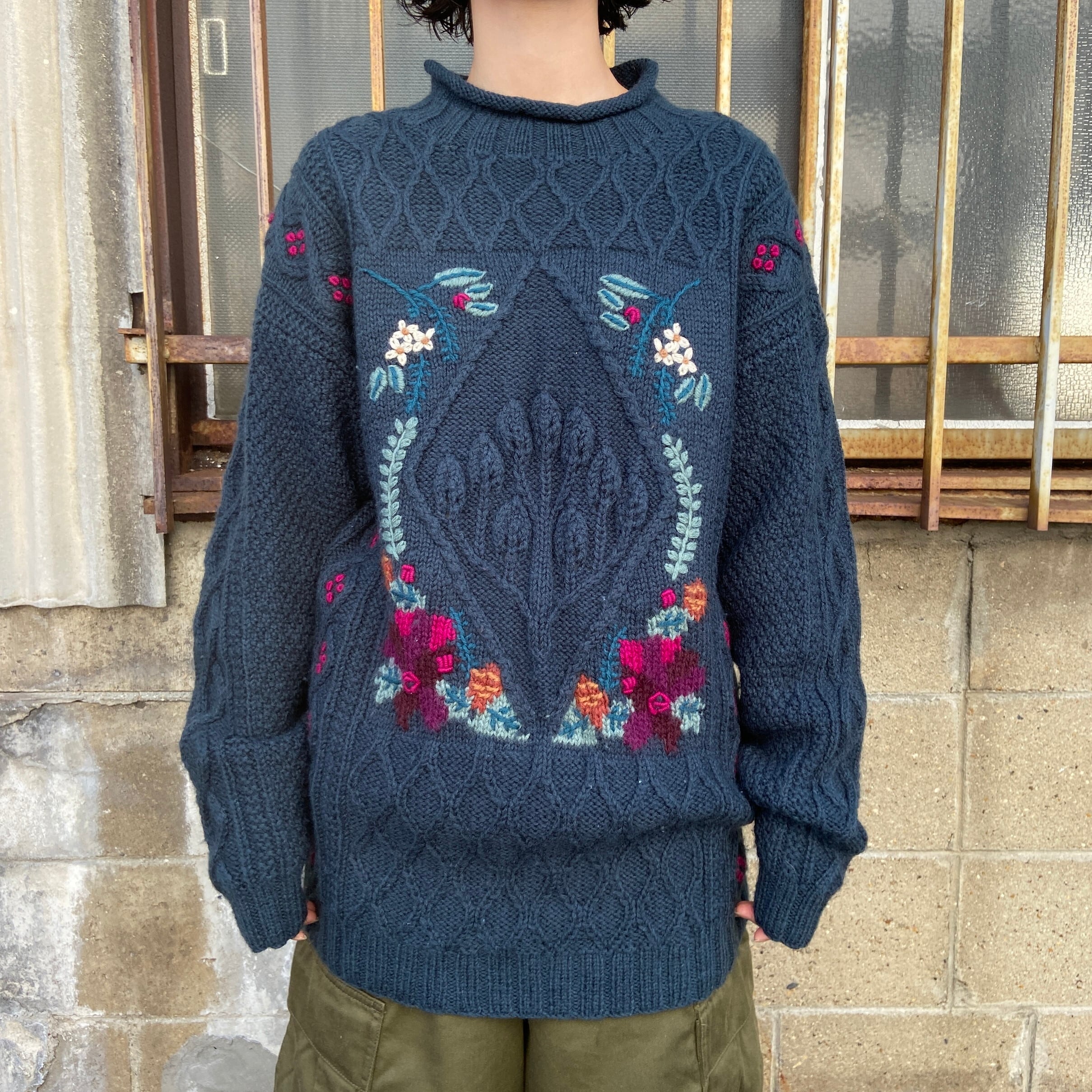 80'90' L.L BEAN ヴィンテージニットM 刺繍フラワー